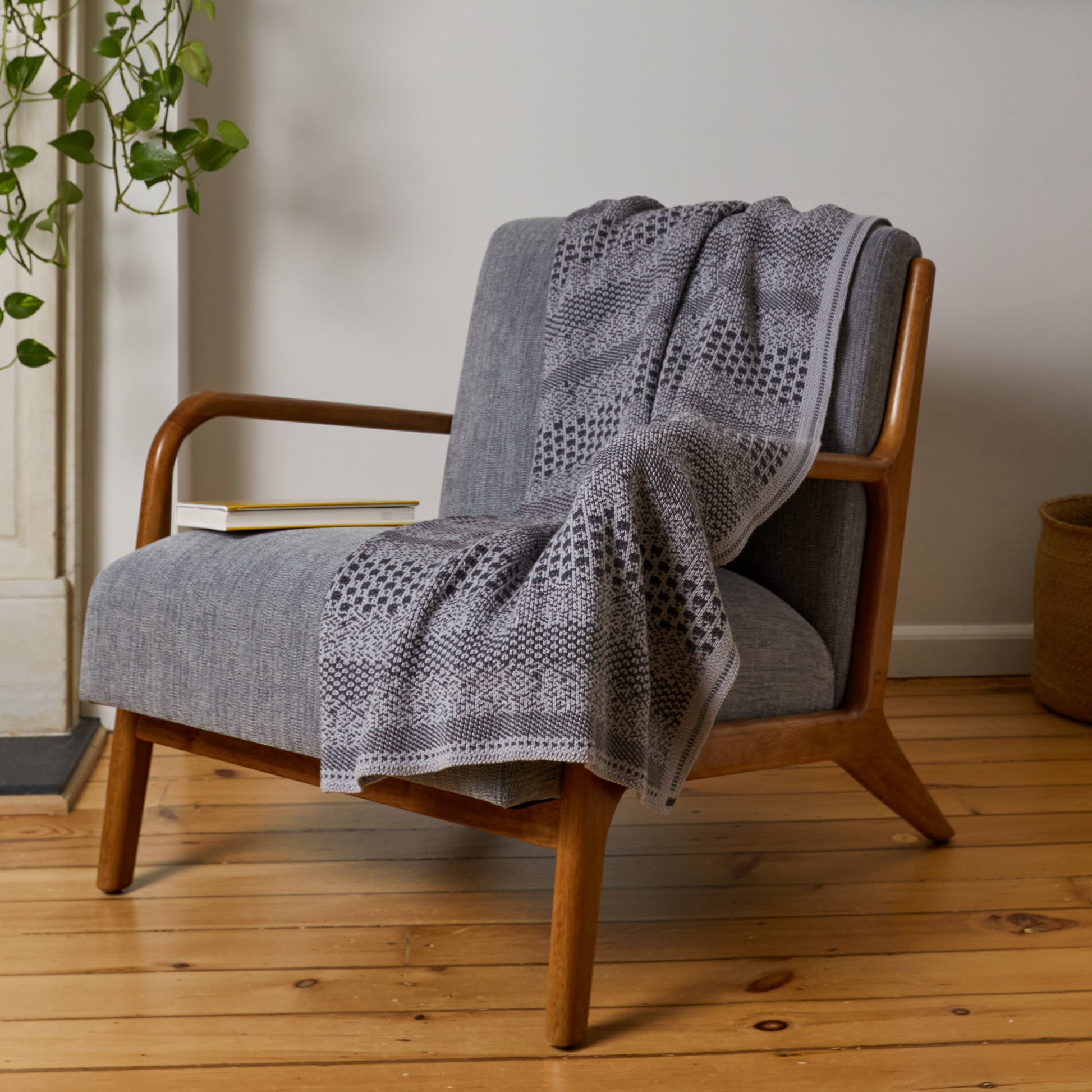 Lt Grey/Dk Grey Pixels Throw Blanket