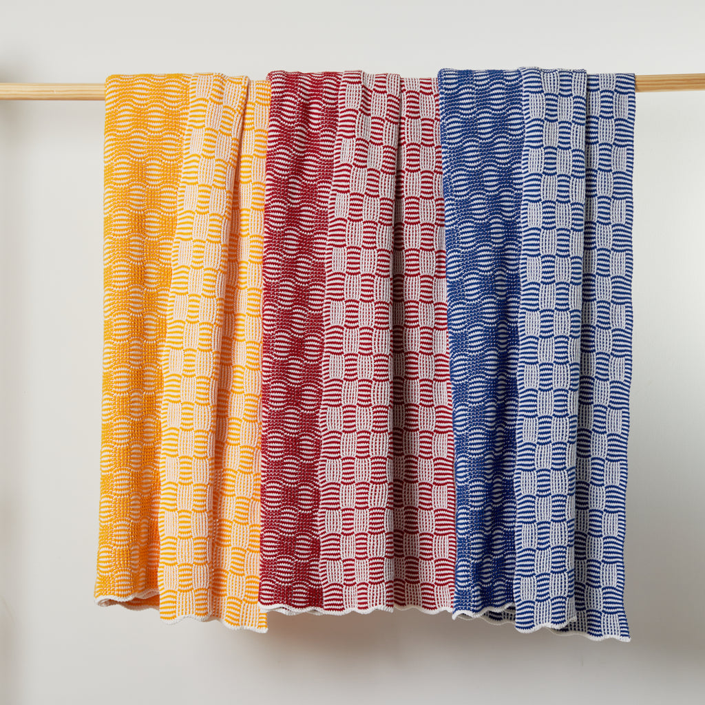 Red Blue Classic Pop Cotton Throw Blanket