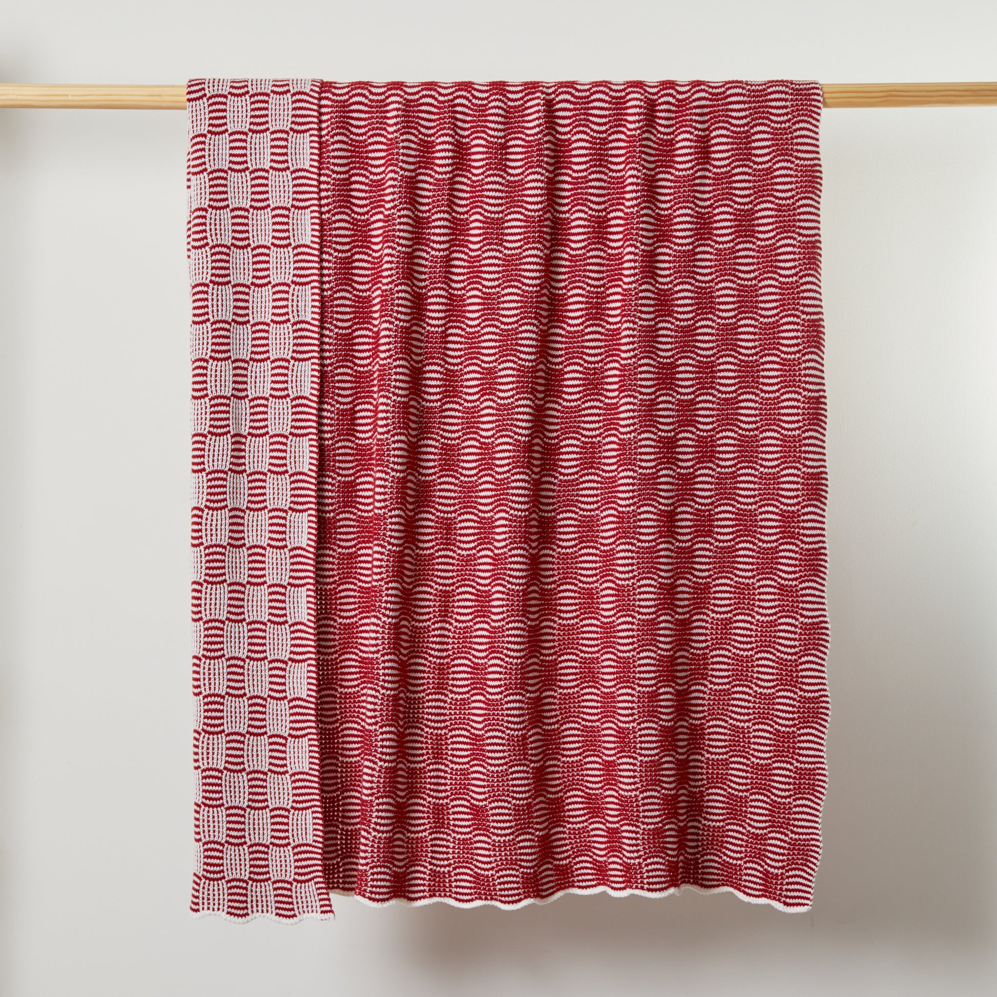 Red Blue Classic Pop Cotton Throw Blanket