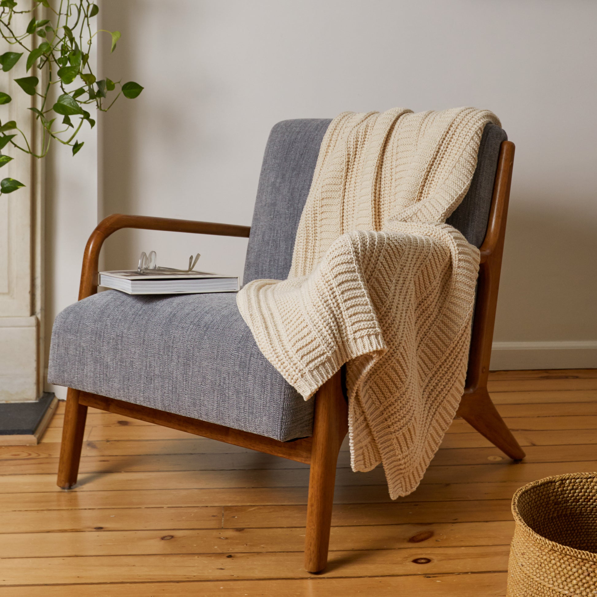 Modern Vertical Stripe Throw Blanket