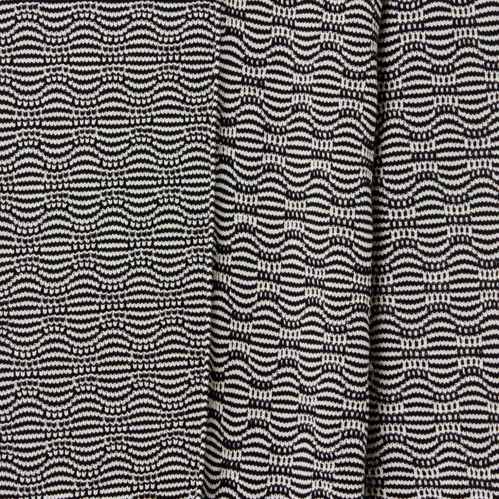 Lightweight Optical Stripe Throw Blanket